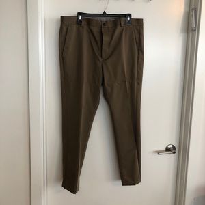 Dockers Khaki .Pants Size 38x29. $40